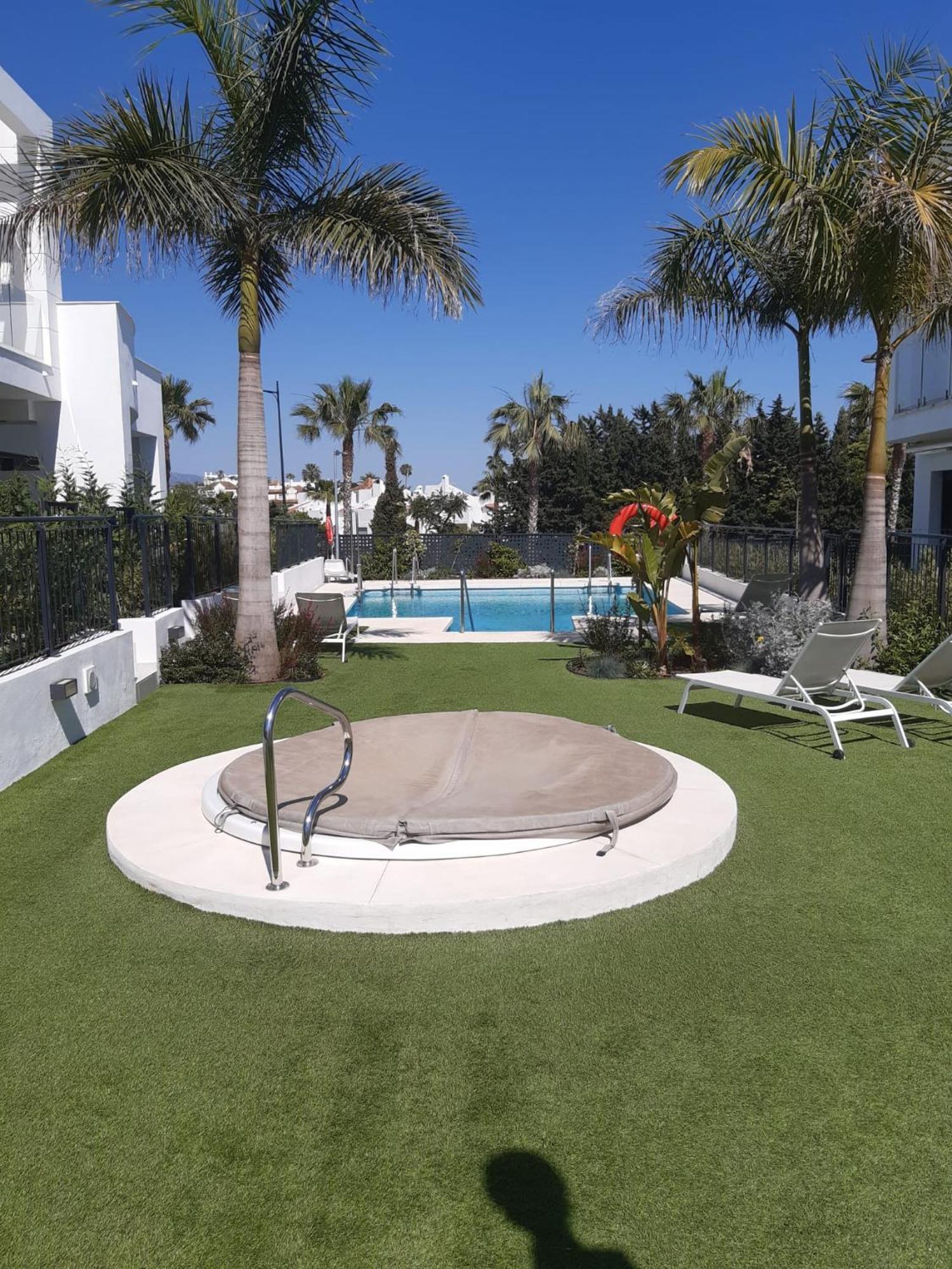 Los Miradores Del Sol By Mar Holidays Estepona Kültér fotó